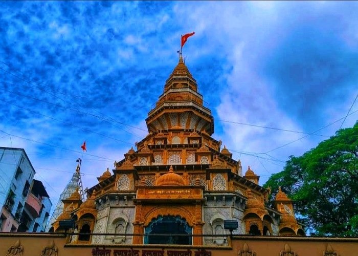 Book Trip With Force urbania Mumbai to Pune