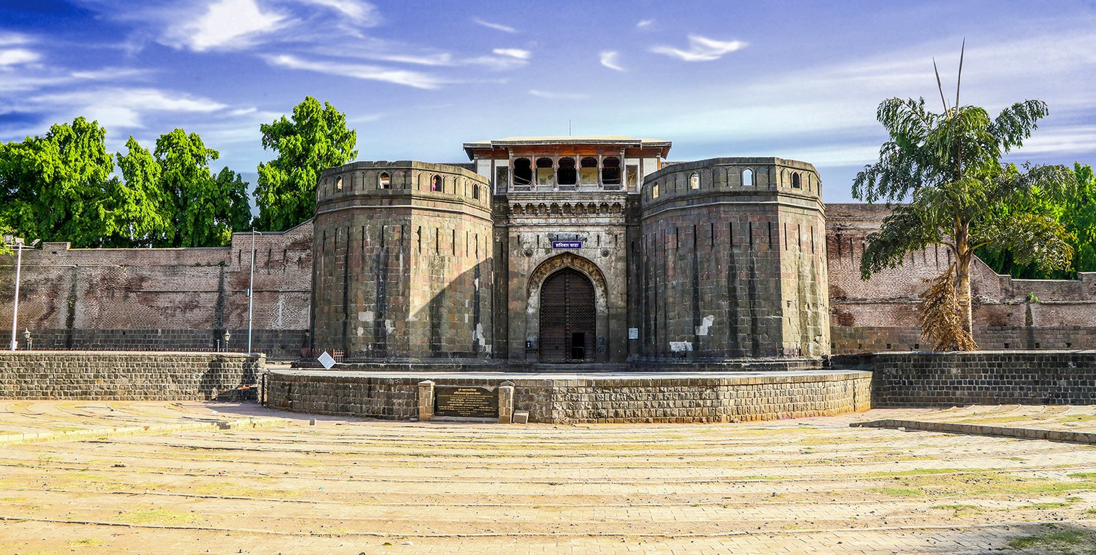 Urbania on rent Mumbai to Pune