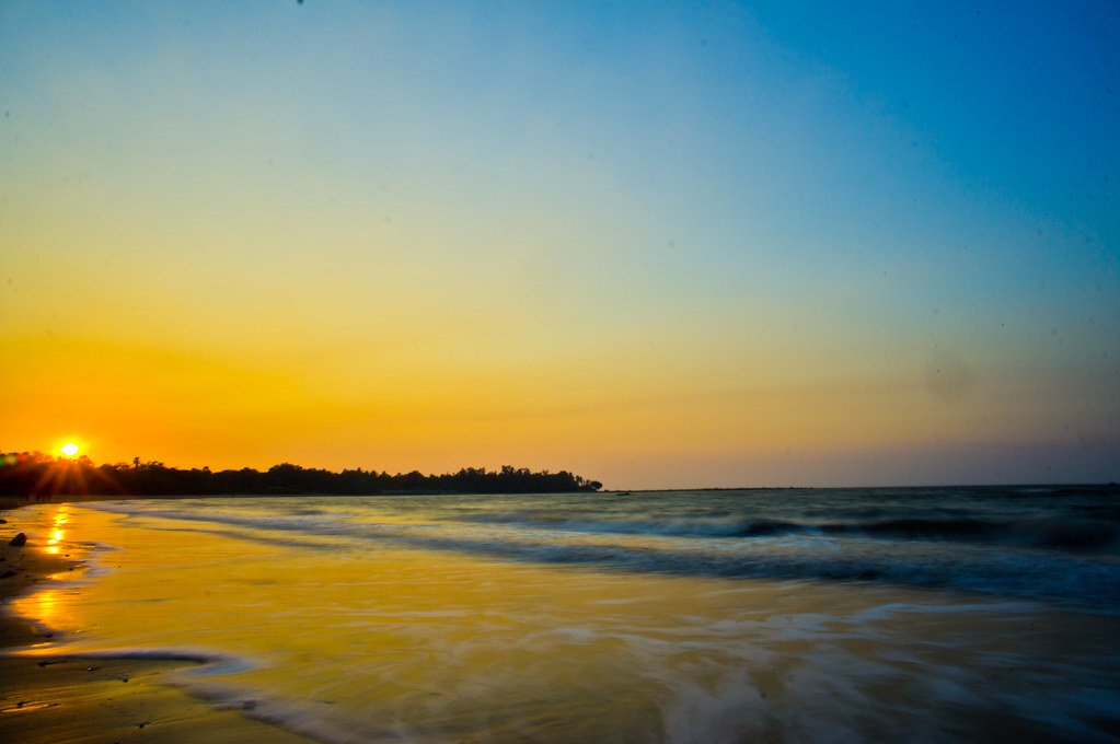  Force Urbania On Rent From Pune To Alibaug