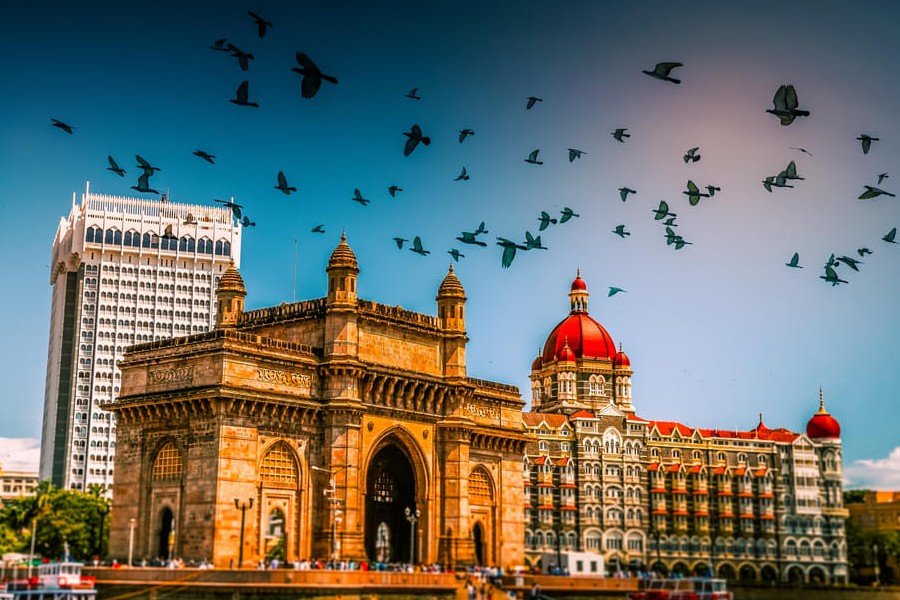 Force Urbania On Rent Pune To Mumbai