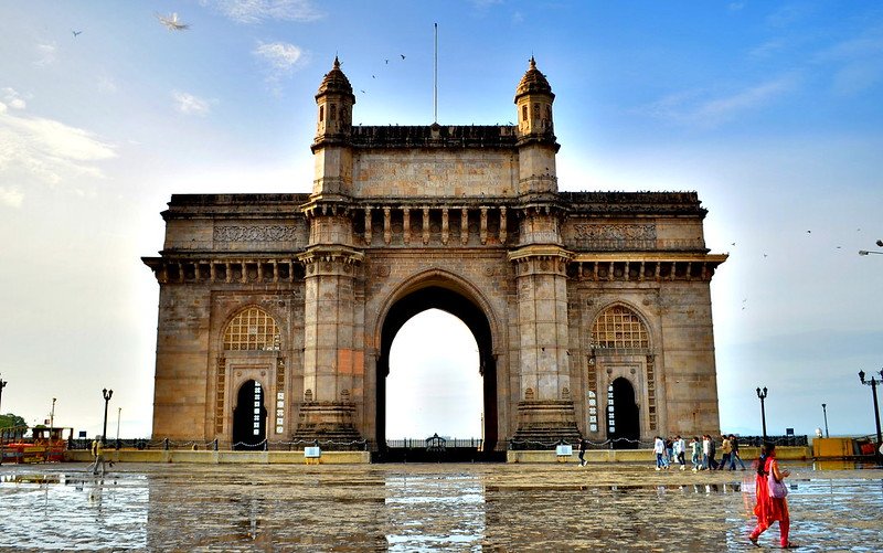 Book Your Mumbai Trip With Force Urbania